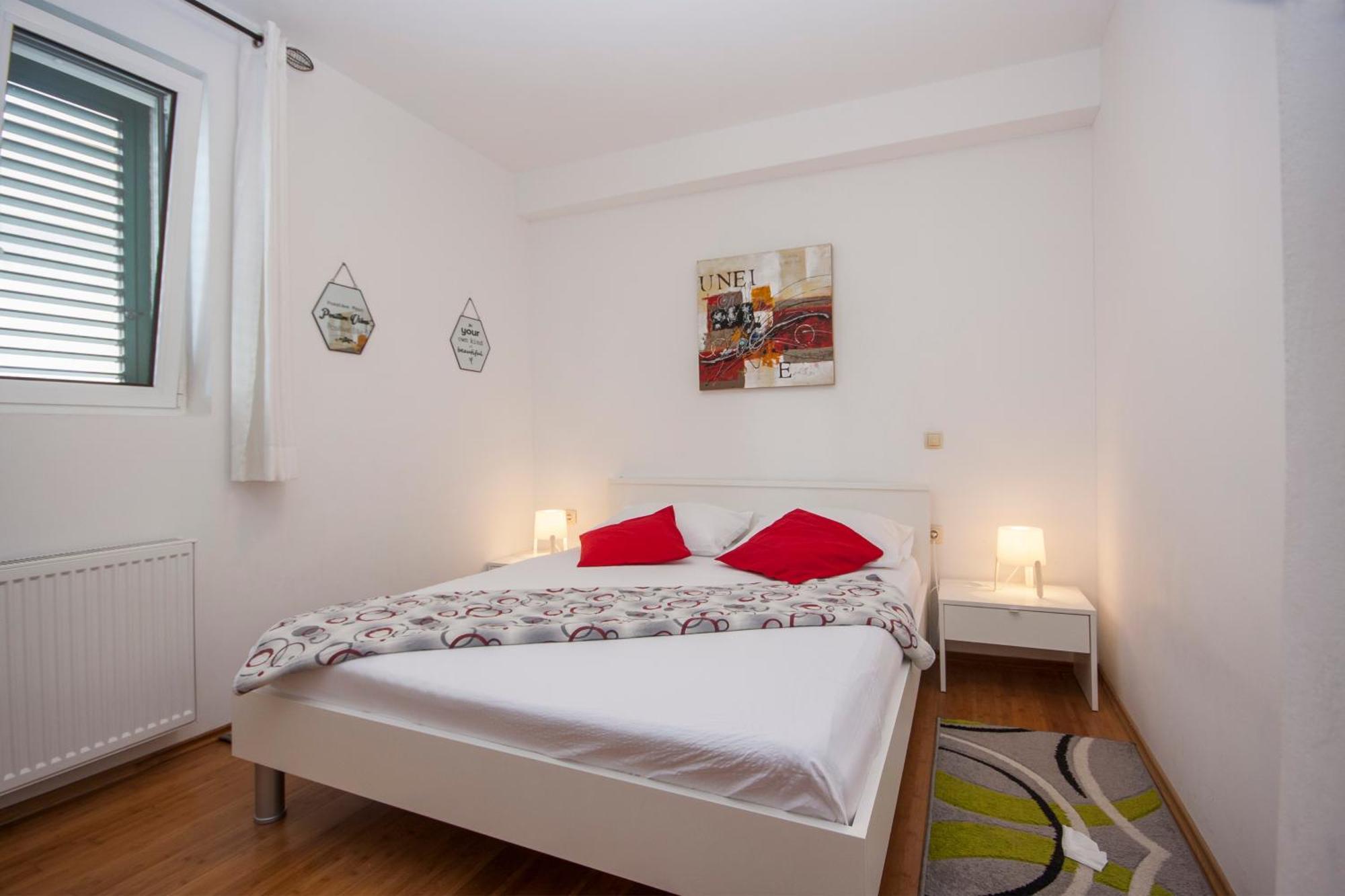 Apartments Alisa Бродарица Экстерьер фото