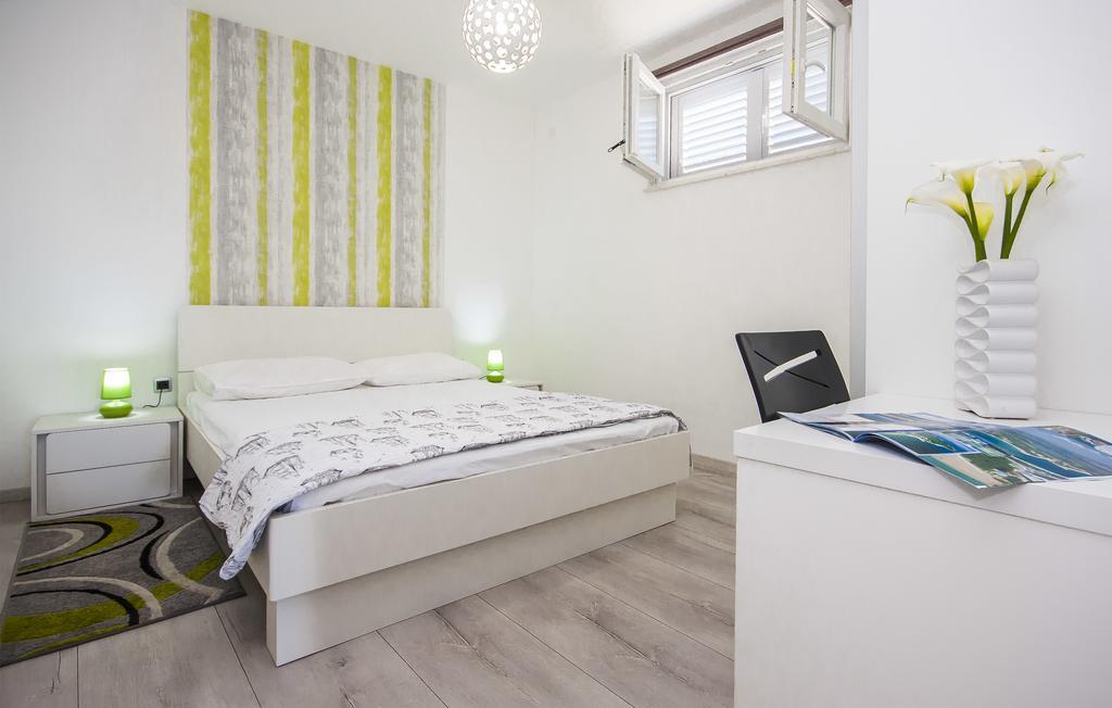 Apartments Alisa Бродарица Экстерьер фото